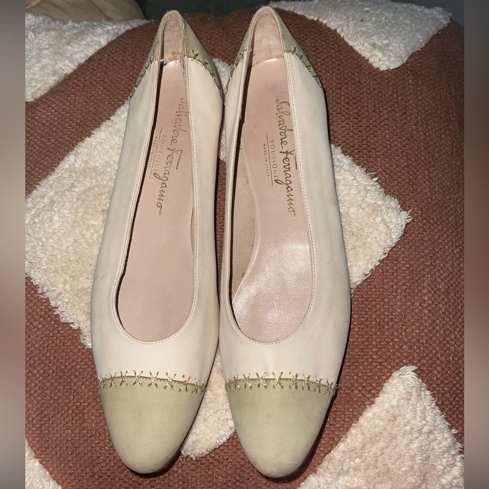 Salvatore Farregamo Women's Flats 8.5